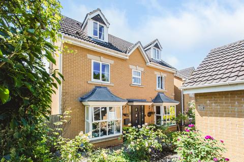 5 bedroom detached house for sale, Haywain Close, Groundwell,Swindon, SN25 4AB