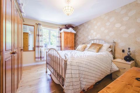 5 bedroom detached house for sale, Haywain Close, Groundwell,Swindon, SN25 4AB