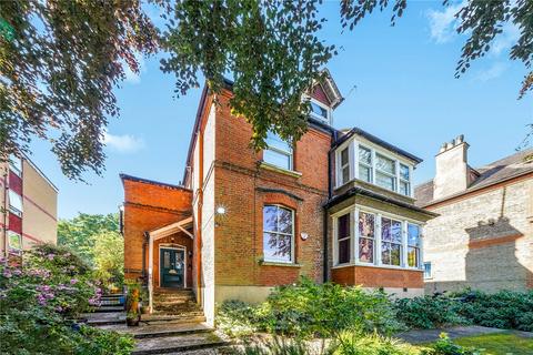 1 bedroom apartment for sale, Avenue Road, London, N6