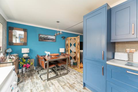 3 bedroom townhouse for sale, Priestthorpe Road, Bingley, West Yorkshire, BD16