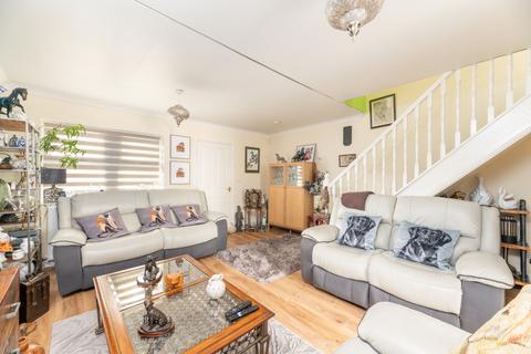 3 bedroom townhouse for sale, Priestthorpe Road, Bingley, West Yorkshire, BD16