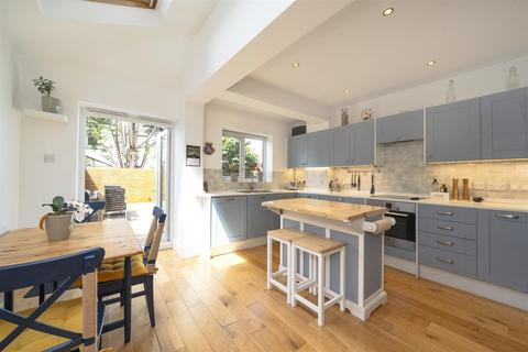 53 Milton Road, London, SW19 8SF