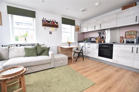 2 bedroom townhouse for sale, Kirkham Crescent, Leeds, West Yorkshire