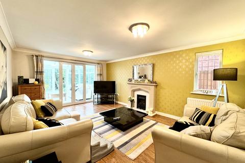 5 bedroom detached house for sale, Aynsley Court, St Helens
