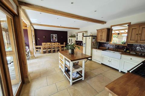 4 bedroom detached house to rent, Winkfield Row, Bracknell, Berkshire, RG42