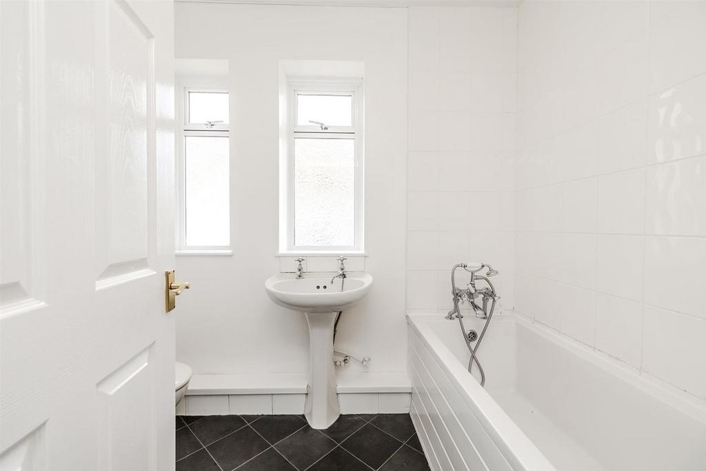 23 Redcar Road Heaton-5.jpg