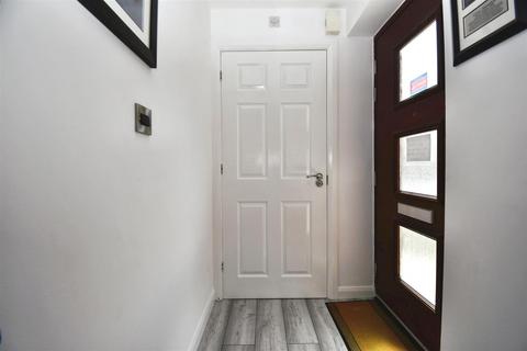 undefined, Camberwell Way, Hull