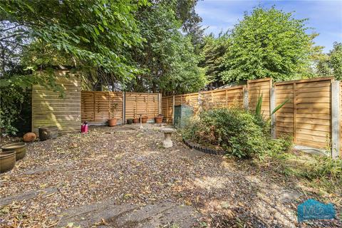 3 bedroom apartment for sale, Rathcoole Gardens, London, N8