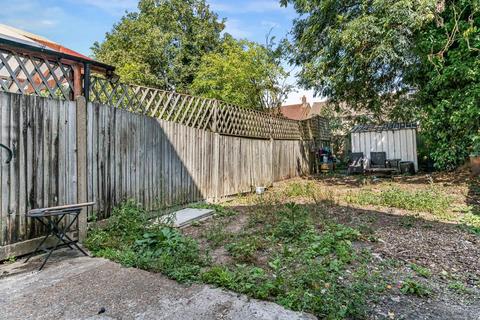 1 bedroom apartment for sale, Elsinore Road, London