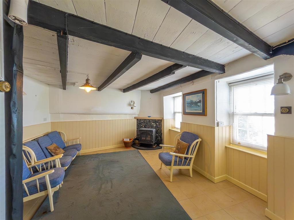 The Beach House, Coverack-02.jpg