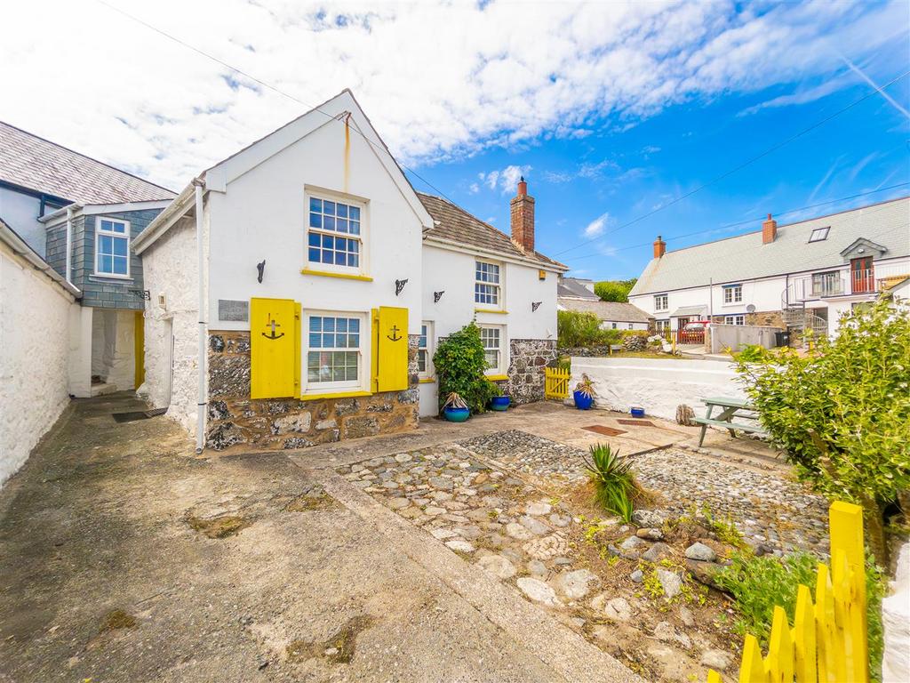 The Beach House, Coverack-01.jpg