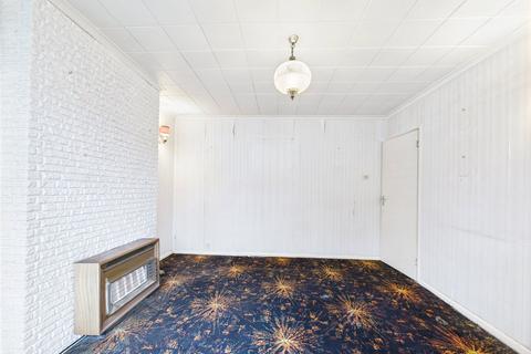 3 bedroom semi-detached house for sale, Kingfisher Road, Upminster RM14