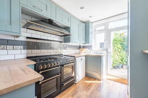 2 bedroom flat for sale, Ingleborough Street, London, SW9