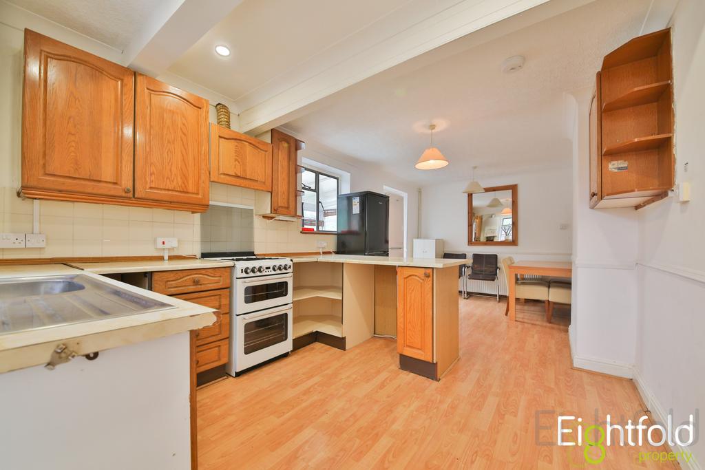 Kitchen/Dining