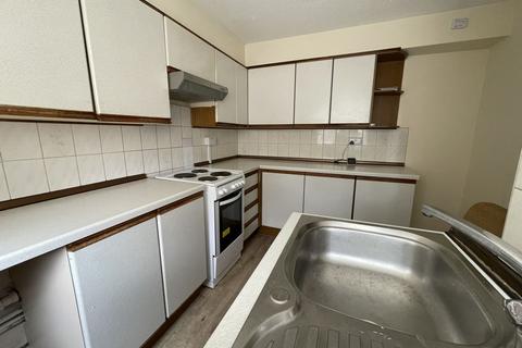 2 bedroom flat for sale, Vintners Close: West Town