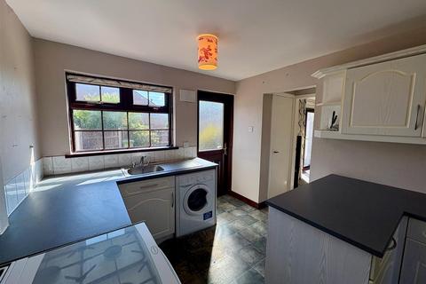 2 bedroom terraced house for sale, Warner Road, Codsall