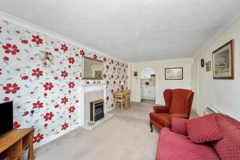 1 bedroom flat for sale, Rosemary Lane, Horley RH6