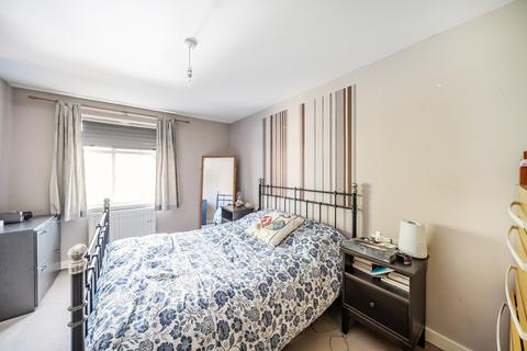 2 bedroom flat for sale, Groombridge Court, 30 Hogarth Crescent, Croydon, CR0