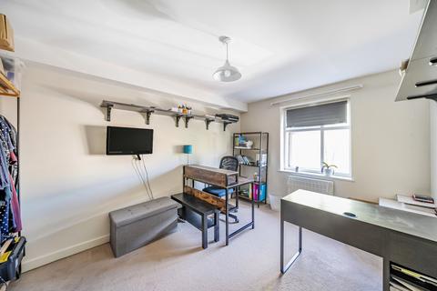2 bedroom flat for sale, Groombridge Court, 30 Hogarth Crescent, Croydon, CR0