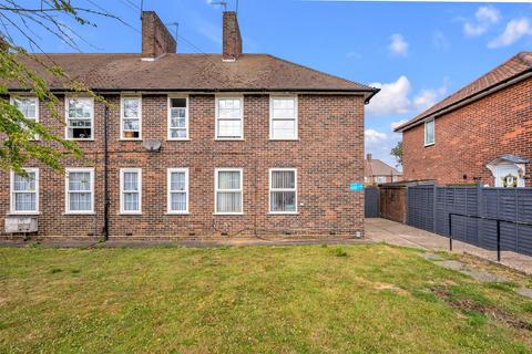 1 bedroom maisonette for sale, Harting Road, London SE9