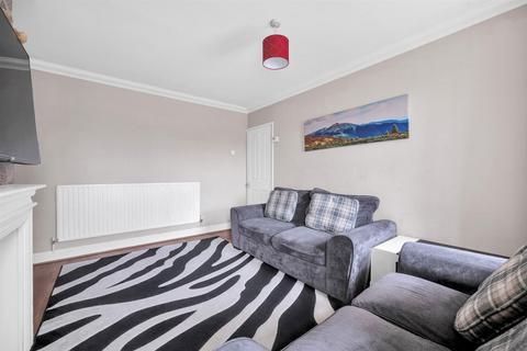 1 bedroom maisonette for sale, Harting Road, London SE9