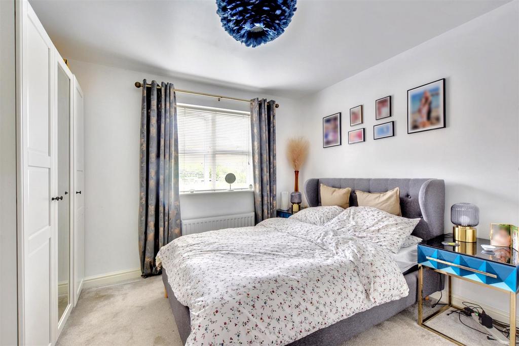 Bedroom 1.jpeg