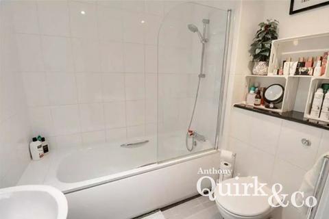 2 bedroom flat for sale, Atlanta Boulevard, Romford, RM1