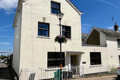 2 bedroom maisonette for sale, Swanley Village Road, Swanley Kent BR8 7NF