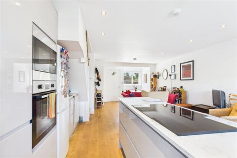 21 Chiltern Walk, Pangbourne, Reading, RG8 7LE