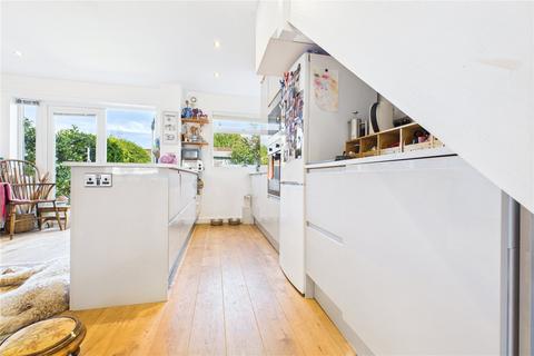 21 Chiltern Walk, Pangbourne, Reading, RG8 7LE