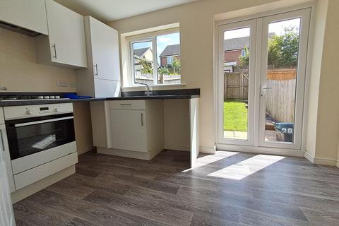 3 bedroom terraced house to rent, Heol Waungron, Carway