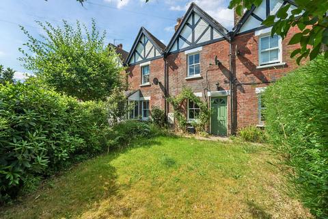 13 Lion Lane, Haslemere, GU27 1JF