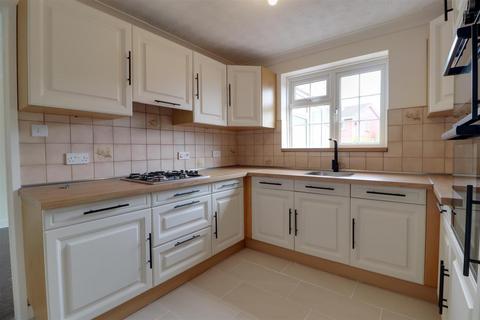 4 bedroom detached house for sale, Priory Close, Crewe