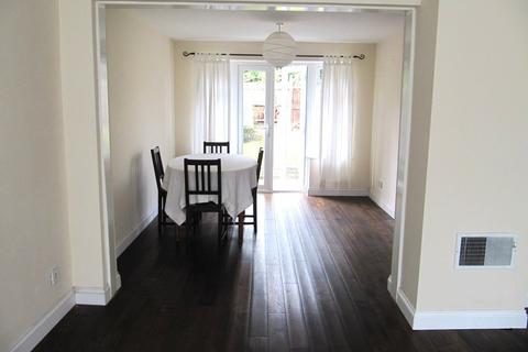 31 Warren Field, Iver, SL0 0RU
