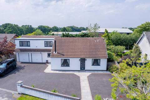 4 bedroom detached house for sale, Bradshaw Lane, Ormskirk L40