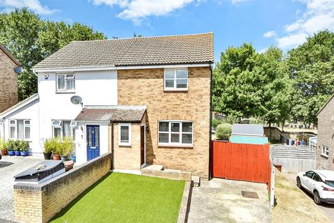 undefined, North Bank Close, Rochester, Kent