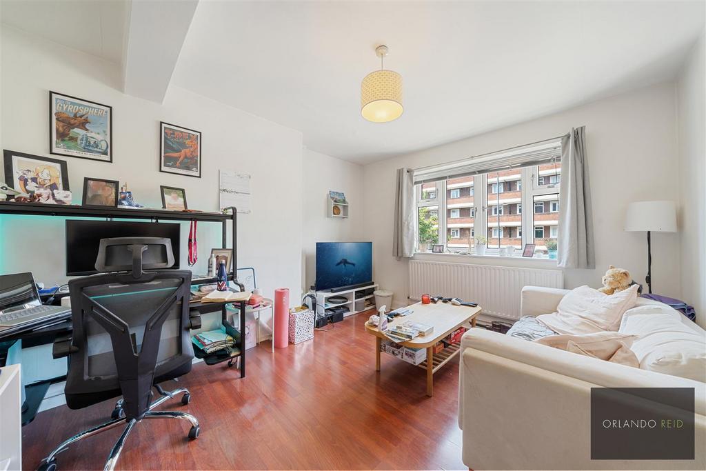 33 Morant House SW9 9 AA-10.jpg