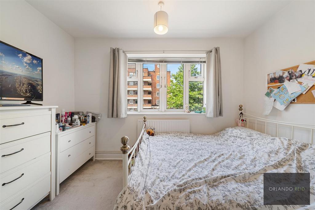 33 Morant House SW9 9 AA-8.jpg
