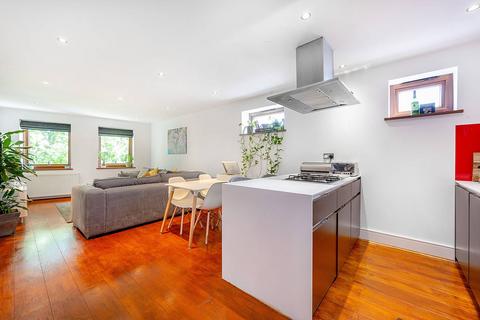 2 bedroom flat for sale, Broadway, West Ealing, London, W13