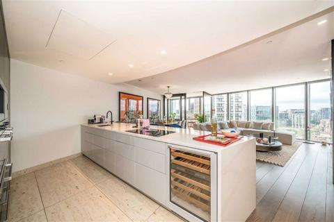 2 bedroom flat for sale, St. George Wharf, London SW8