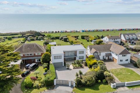 19 Botany Close, Rustington, Littlehampton, BN16 2BJ