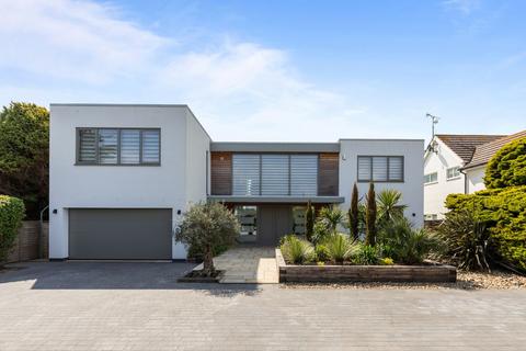 19 Botany Close, Rustington, Littlehampton, BN16 2BJ