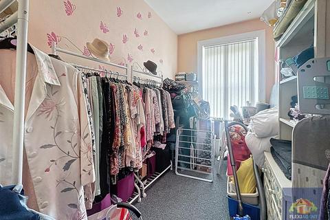 2 bedroom flat to rent, Marlborough Road, Southport PR9