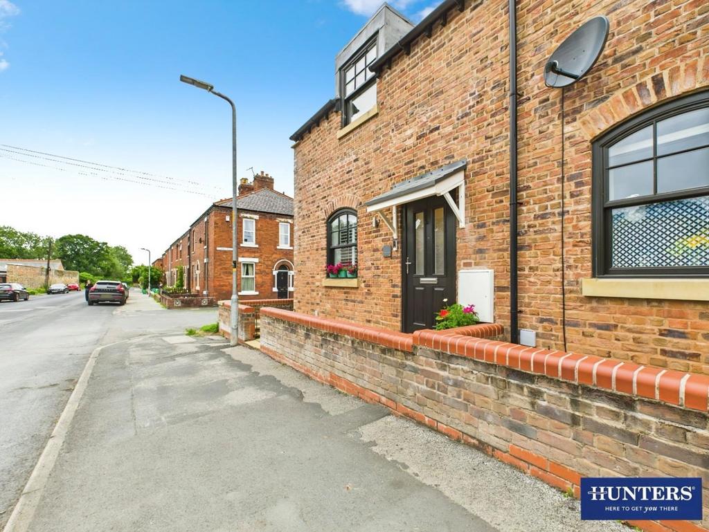 34ba2a62-CAM05424 G0-PR0015-STILL034.jpg