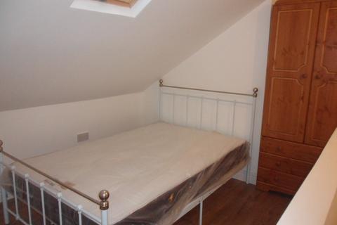 Studio to rent, Dean Street, Stoke CV2