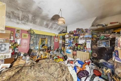 4 Craven Avenue, Southall, UB1 2DJ
