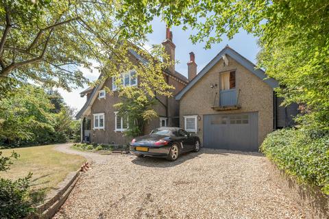 undefined, Woodcote Grove Road, Coulsdon CR5