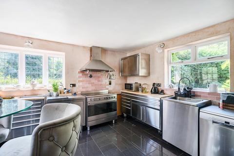 undefined, Woodcote Grove Road, Coulsdon CR5
