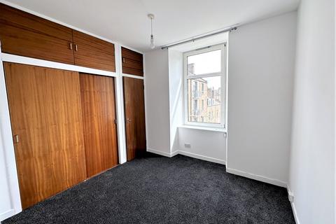 1 bedroom flat to rent, Molison Street, Dundee, DD4