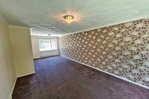 29 Benbow Gardens, Calmore, Southampton, SO40 2SX